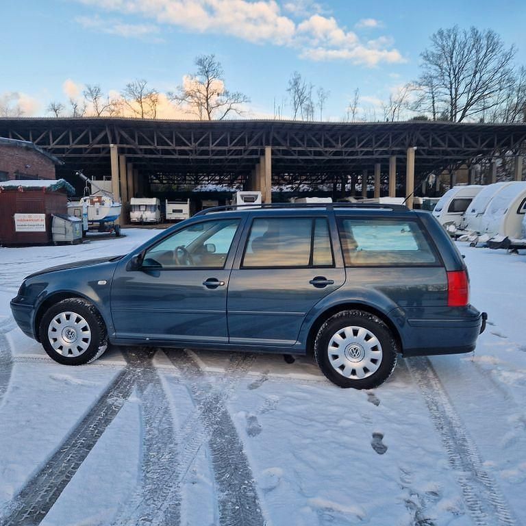Gebraucht VW Bora Highline 105 PS (77 kW) 2002 Blau Kombi