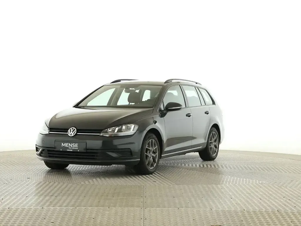 Gebraucht VW Golf VII Trendline 116 PS (85 kW) 2019 Uranograu Kombi