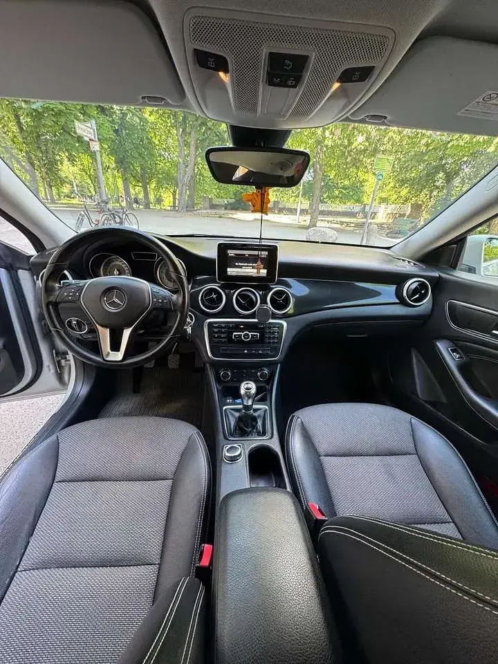 Gebraucht Mercedes CLA200 156 PS (114 kW) 2013 Grau Coupé