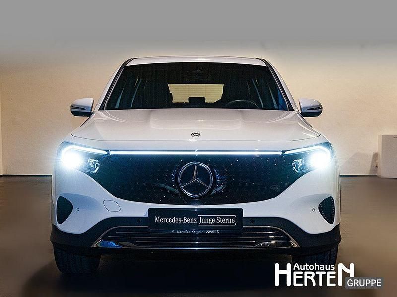 Gebraucht Mercedes EQB300 Progressive 167 kW (228 PS) 2024 Unilack polarweiß SUV