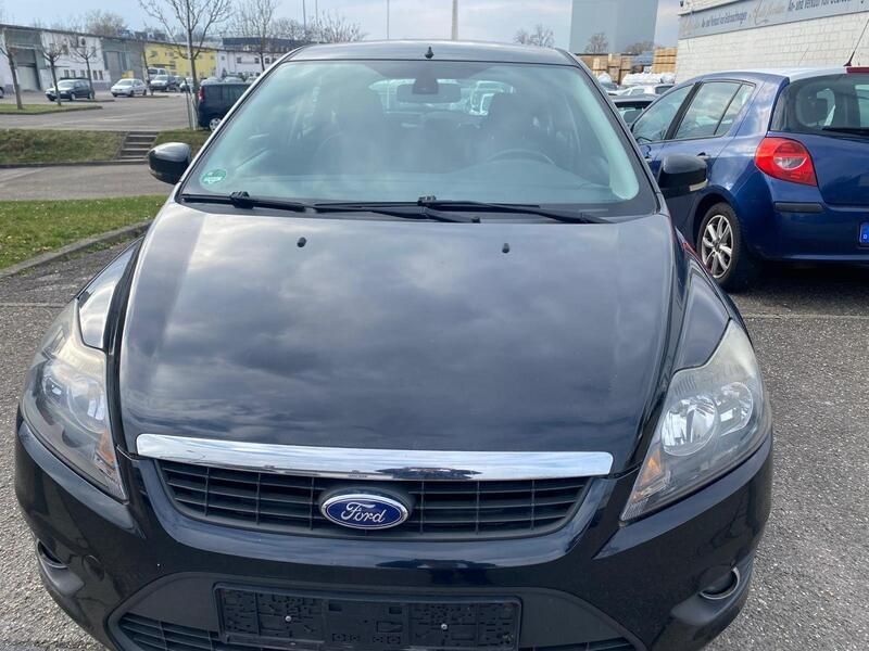 Schwarz Gebraucht 2010 Ford Focus Limousine | 2.190 € (Guter Preis) - Bild 1/4