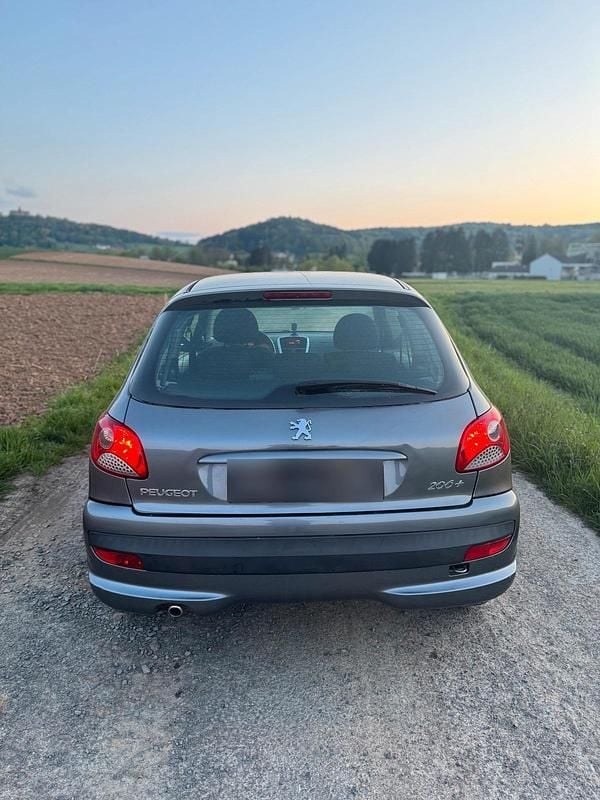 Gebraucht Peugeot 206+ 75 PS (55 kW) 2010 Kleinwagen