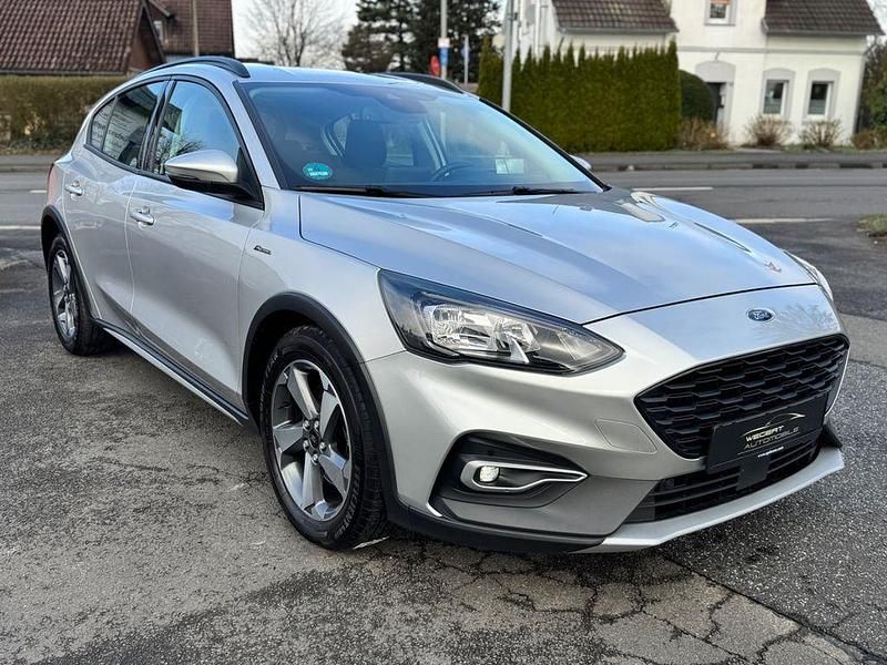 Gebraucht Ford Focus Active 150 PS (110 kW) 2021 Silber Limousine