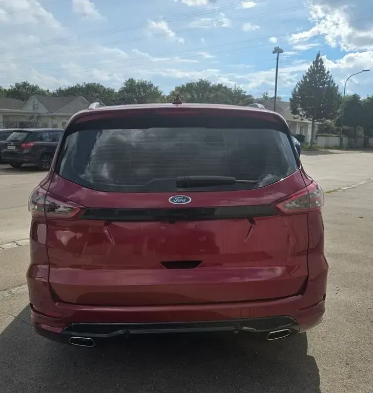 Gebraucht Ford S-MAX ST-Line 179 PS (131 kW) 2018 Rot Van / Kleinbus