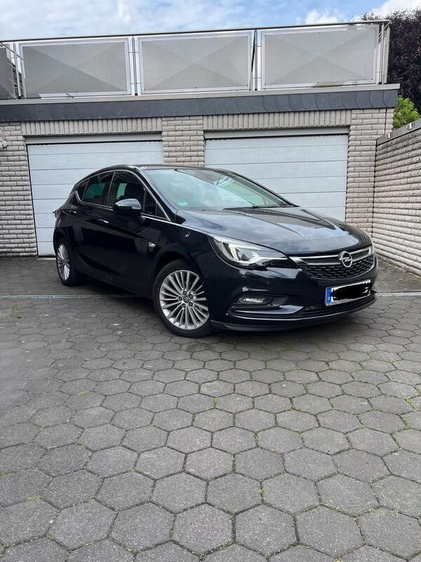 Schwarz Gebraucht 2015 Opel Astra Innovation Limousine | 8.500 € (Fairer Preis) - Bild 1/4
