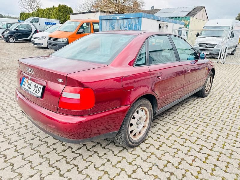 Second-hand Audi A4 125 CP (91 kW) 1997 Berlinǎ