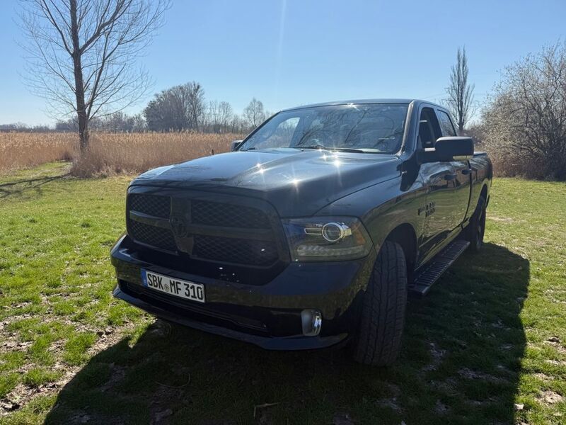 Schwarz Gebraucht 2017 Dodge Ram Abholung | 30.200 € (Superpreis) - Bild 1/4