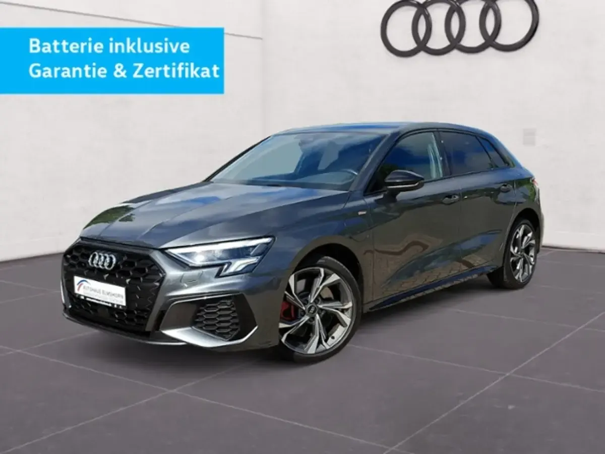 Gebraucht Audi A3 Sportback e-tron S-Line 245 PS (180 kW) 2022 Daytonagrau perleffekt Kleinwagen