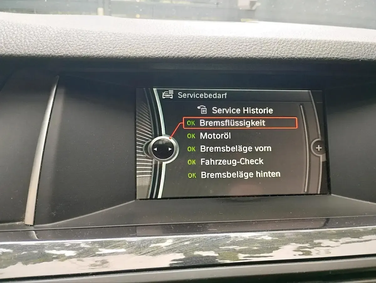 Second-hand BMW 520 Comfort Edition 184 CP (135 kW) 2013 Negru Berlinǎ