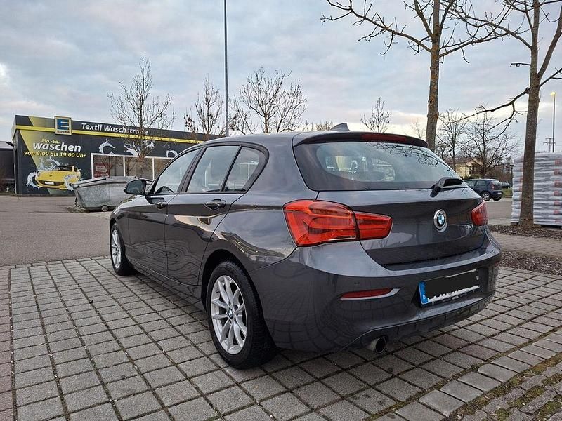 Gebraucht BMW 118 Advantage 136 PS (100 kW) 2017 Grau Kleinwagen