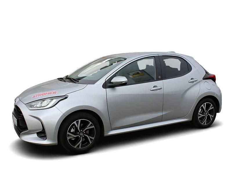 Grau Gebraucht 2024 Toyota Yaris Hybrid Team Kleinwagen | 25.349 € (Guter Preis) - Bild 1/4