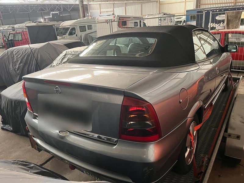 Gebraucht Opel Astra Cabriolet 125 PS (91 kW) 2004 Silber Cabrio