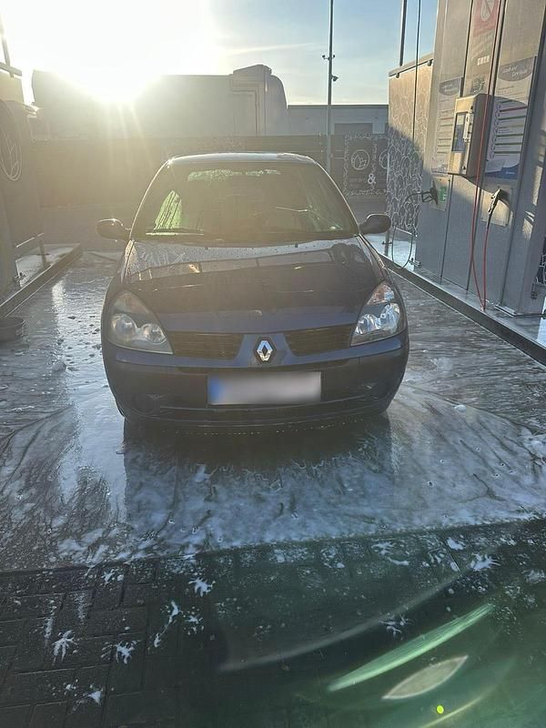 Gebraucht Renault Clio II 75 PS (55 kW) 2004 Blau Kleinwagen