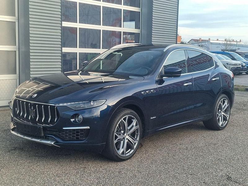 Gebraucht Maserati Levante 349 PS (256 kW) 2020 Blau SUV