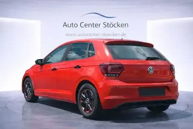 Gebraucht VW Polo Sound 65 PS (47 kW) 2018 Rot Limousine