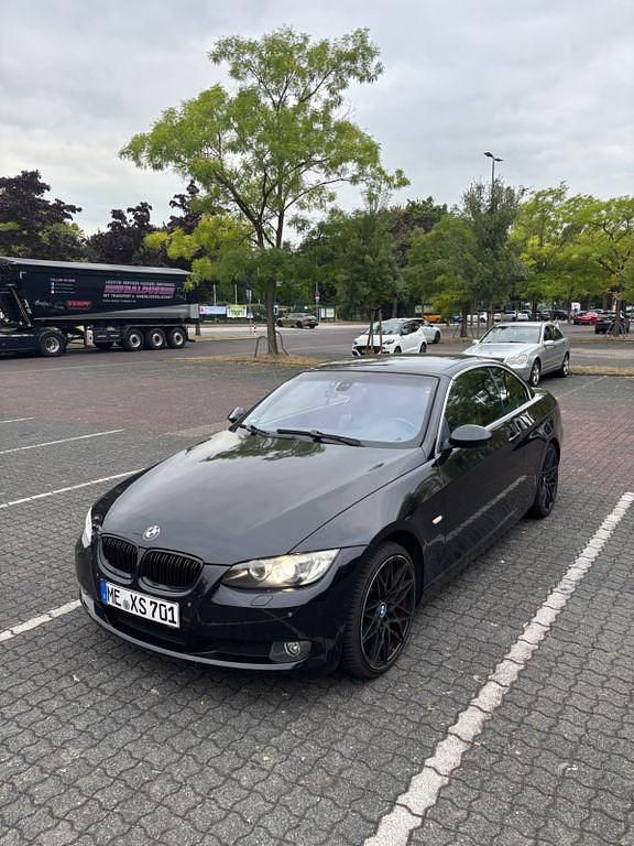 Schwarz Gebraucht 2007 BMW 320 Cabriolet Cabrio | 7.800 € (Guter Preis) - Bild 1/4
