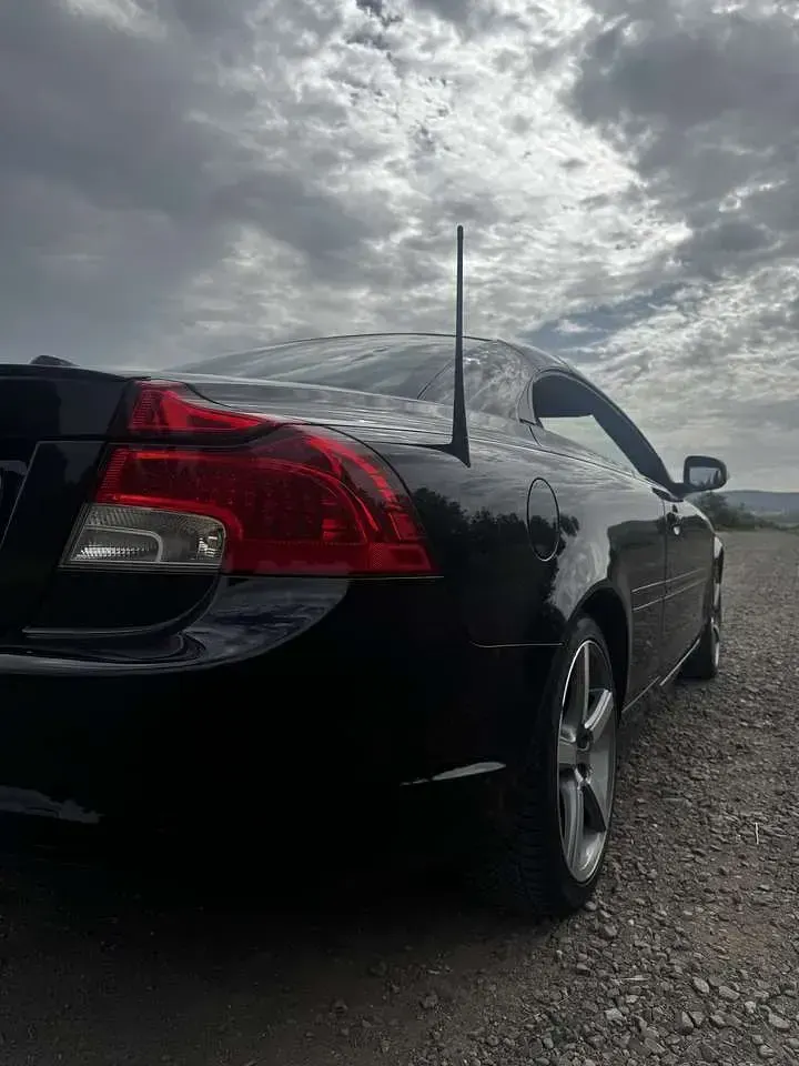 Gebraucht Volvo C70 Summum 136 PS (100 kW) 2010 Schwarz Cabrio