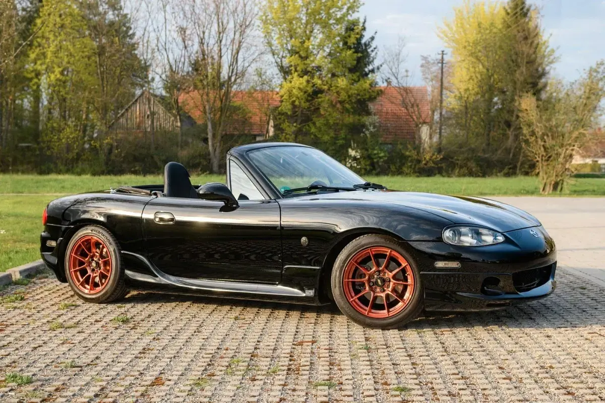 Gebraucht Mazda MX5 Sportive 145 PS (106 kW) 2002 Schwarz Cabrio