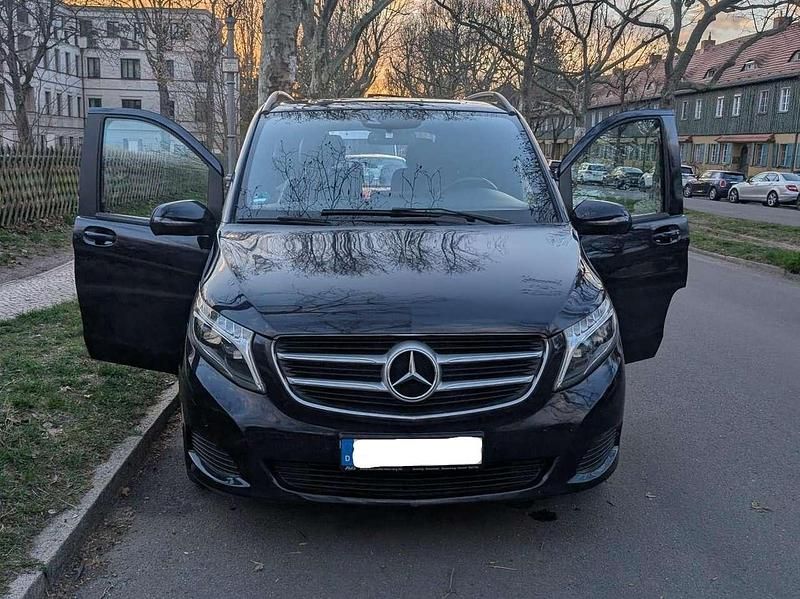 Gebraucht Mercedes E250 190 PS (139 kW) 2016 Blau Kombi