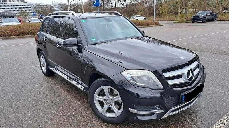 Schwarz Gebraucht 2016 Mercedes GLK220 SUV | 15.300 € (Superpreis) - Bild 1/4
