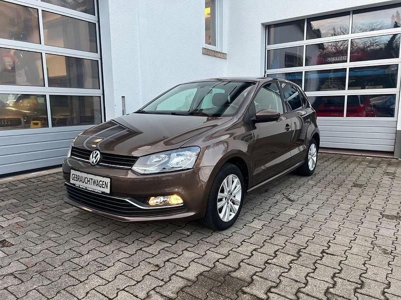 Braun Gebraucht 2015 VW Polo Comfortline Kleinwagen | 9.990 € (Fairer Preis) - Bild 1/4