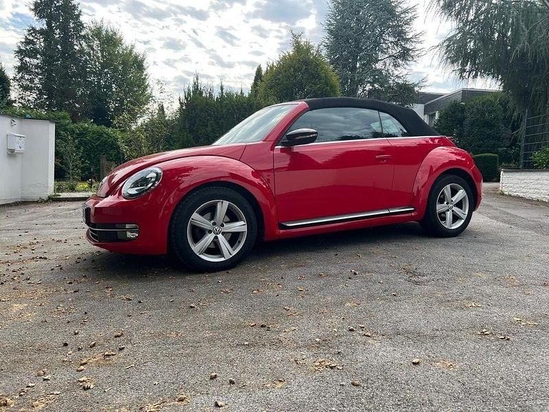 Gebraucht VW Beetle Sport 150 PS (110 kW) 2015 Rot Kleinwagen