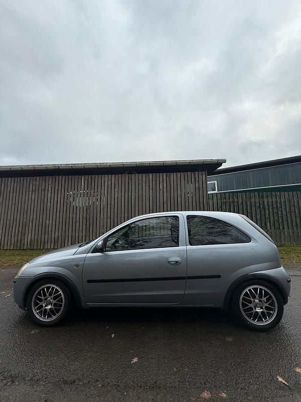 Gebraucht Opel Corsa 80 PS (58 kW) 2004 Grau Kleinwagen