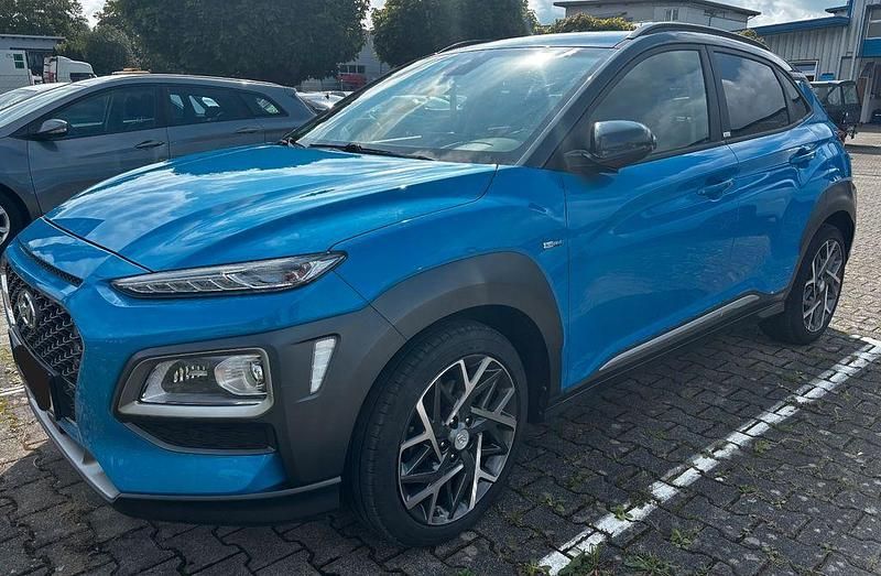Blau Gebraucht 2020 Hyundai Kona Premium SUV | 20.900 € (Fairer Preis) - Bild 1/4