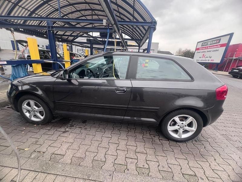 Gebraucht Audi A3 Ambition 102 PS (75 kW) 2009 Grau Kleinwagen