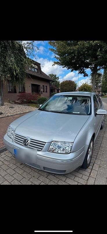 Gebraucht 2004 VW Bora Limousine | 1.650 € (Guter Preis) - Bild 1/4