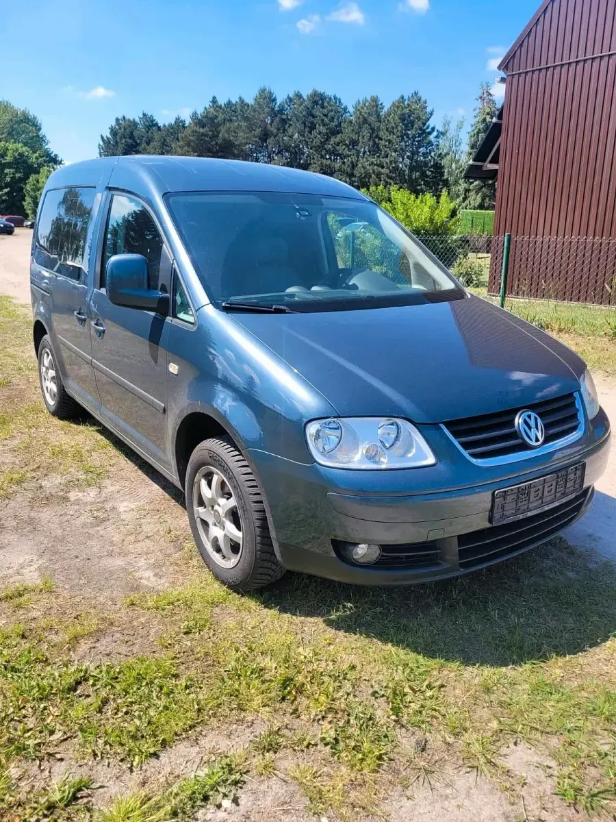 Używany VW Caddy 108 KM (79 kW) 2008 Szary Minivan
