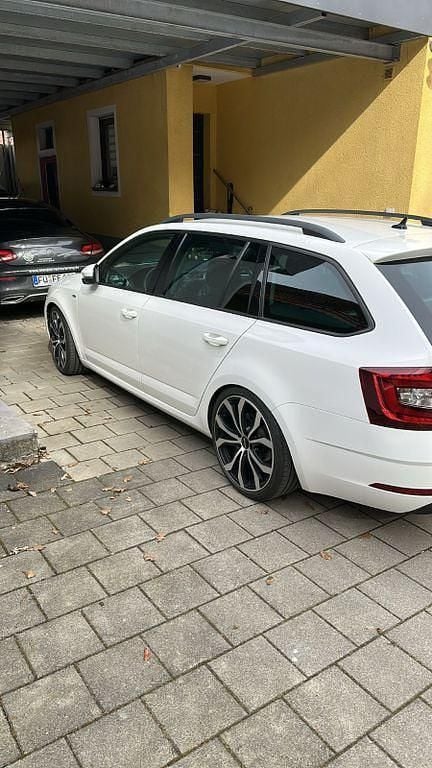 Gebraucht Skoda Octavia 150 PS (110 kW) 2019 Weiß Kombi