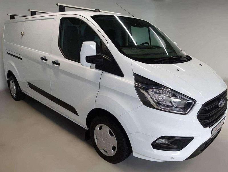 Gebraucht Ford Transit Custom 131 PS (96 kW) 2019 Frostweiß Van / Kleinbus