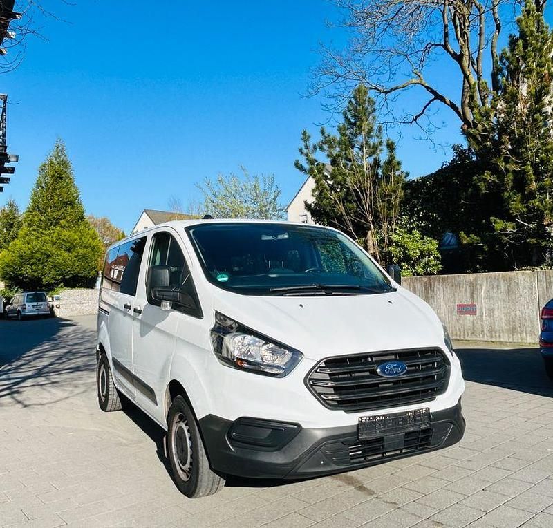 Gebraucht Ford Transit Trend 105 PS (77 kW) 2021 Weiß Van / Kleinbus