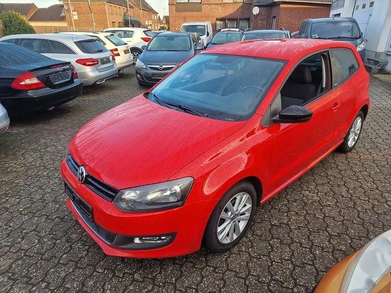 Gebraucht VW Polo Style 60 PS (44 kW) 2011 Rot Limousine