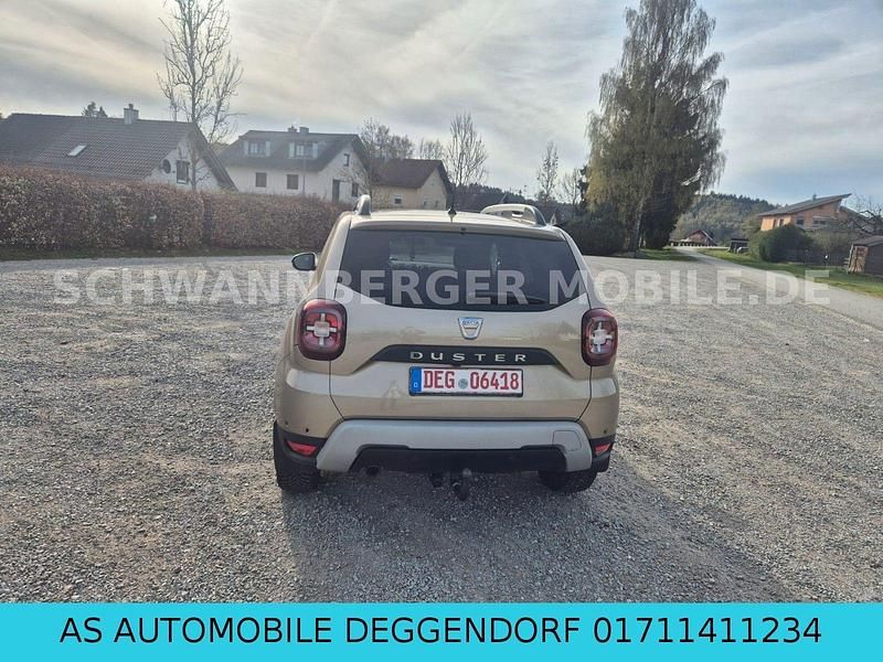 Gebraucht Dacia Duster Prestige 114 PS (83 kW) 2018 Braun SUV