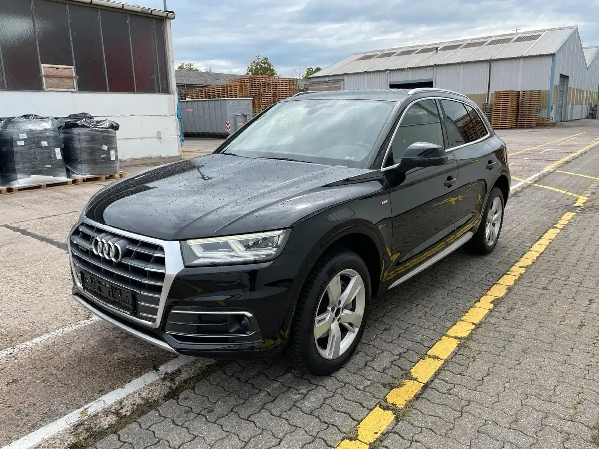 Gebraucht Audi Q5 Comfort 190 PS (139 kW) 2017 Schwarz SUV