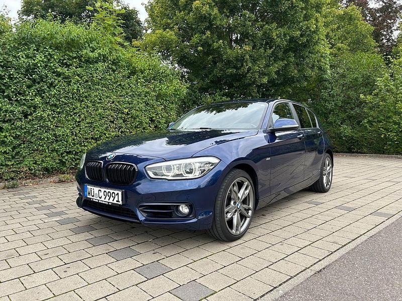 Blau Gebraucht 2016 BMW 120 Sport Line Kleinwagen | 13.500 € (Etwas zu teuer) - Bild 1/4