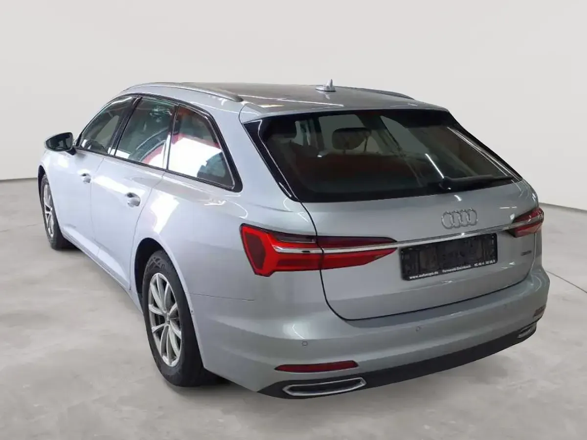Gebraucht Audi A6 Ambiente 265 PS (194 kW) 2022 Florettsilber metallic Kombi