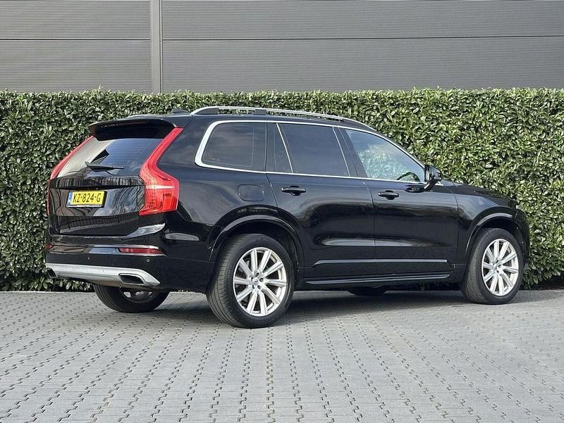 Gebraucht Volvo XC90 Momentum 320 PS (235 kW) 2016 Schwarz SUV