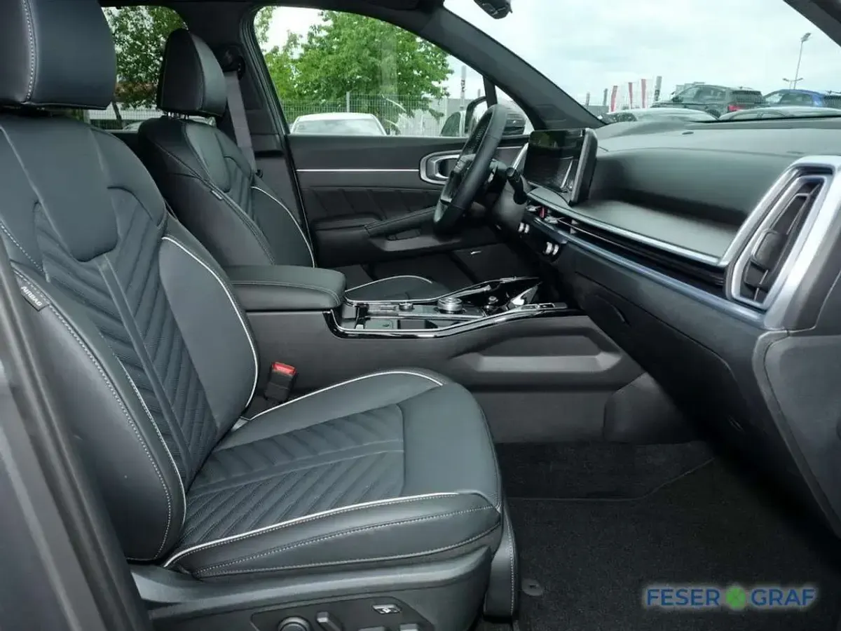 Neu Kia Sorento Platinum 193 PS (141 kW) 2026 Volcanic sand SUV
