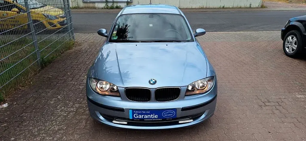 Gebraucht BMW 116 122 PS (89 kW) 2009 Grau Kleinwagen