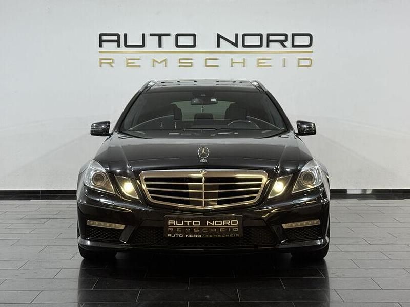 Gebraucht Mercedes E63 AMG AMG 525 PS (386 kW) 2012 Schwarz Limousine