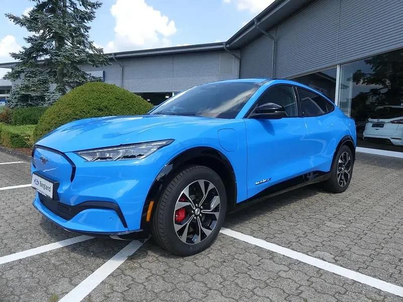 Atollblau metallic blau Gebraucht 2022 Ford Mustang Mach-E SUV | 40.190 € (Guter Preis) - Bild 1/4