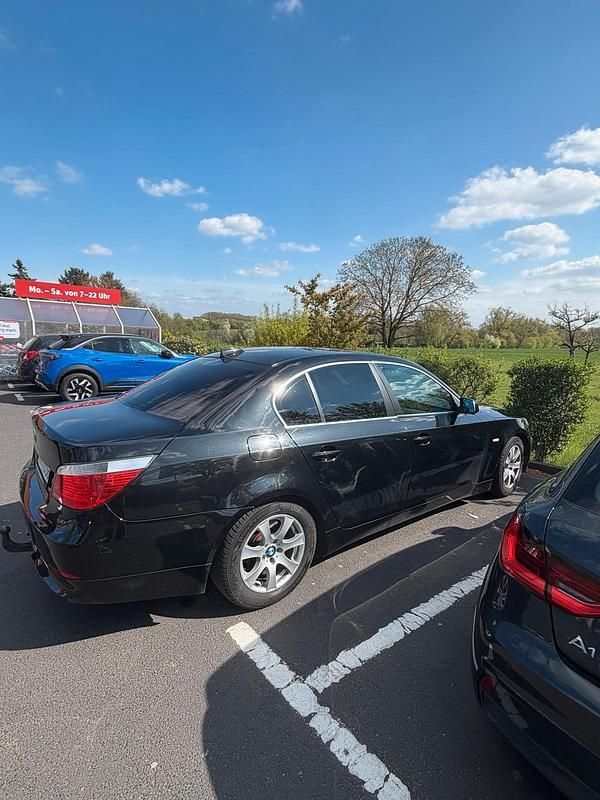 Gebraucht BMW 525 177 PS (130 kW) 2005 Schwarz Limousine