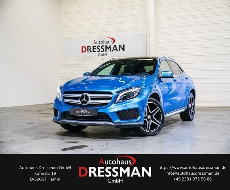 Blaugrau Gebraucht 2015 Mercedes GLA200 StreetStyle SUV | 16.845 € (Guter Preis) - Bild 1/4