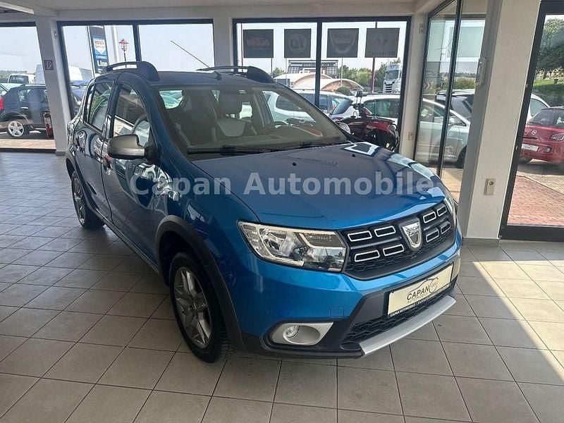 Blau Gebraucht 2018 Dacia Sandero Prestige Kleinwagen | 7.499 € (Guter Preis) - Bild 1/4