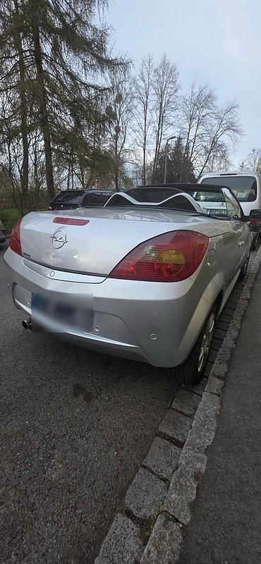 Gebraucht Opel Tigra 90 PS (66 kW) 2007 Silber Cabrio