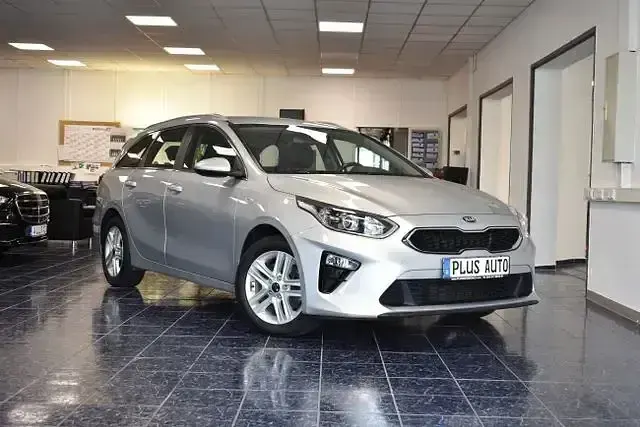 Gebraucht Kia Ceed Sportswagon Vision 116 PS (85 kW) 2020 Sparklingsilber Kombi