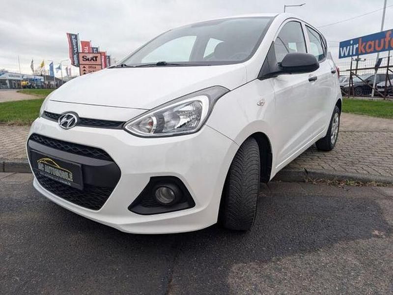 Gebraucht Hyundai i10 Basis 133 PS (97 kW) 2014 Weiß Kleinwagen